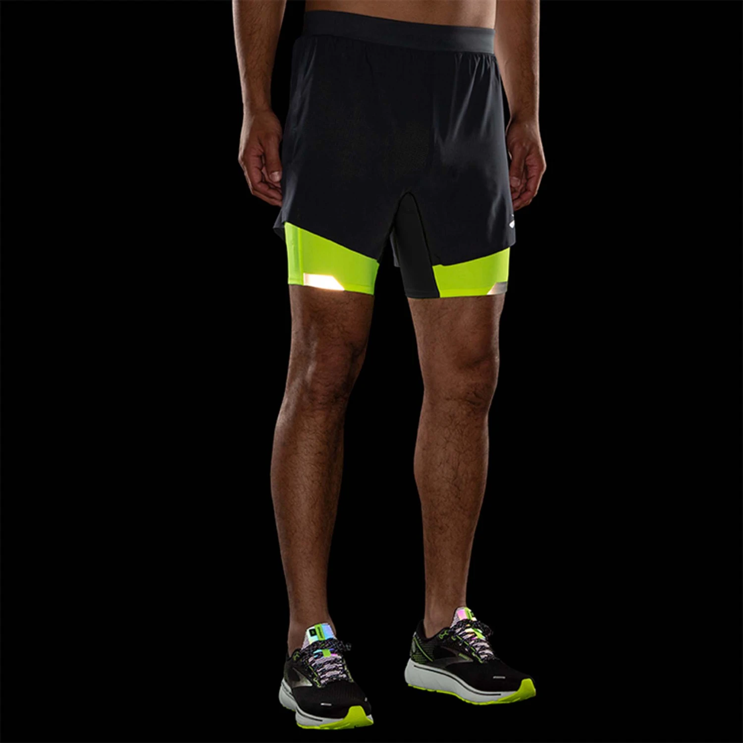 Brooks | Men's Run Visible 5" 2-in-1 Short 4 Brooks | Men's Run Visible 5" 2-in-1 Short - Image 2