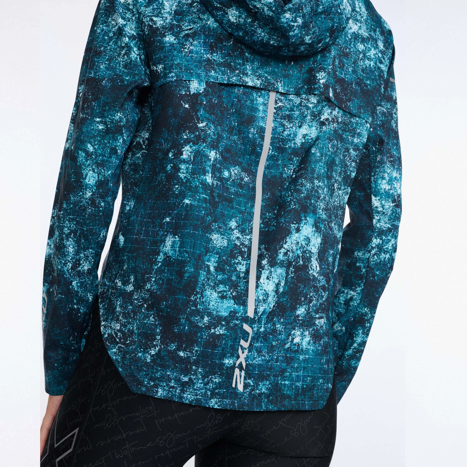 2XU | Women's Aero Jacket - Trailscape Blue 5 2XU | Women's Aero Jacket - Trailscape Blue - Image 3